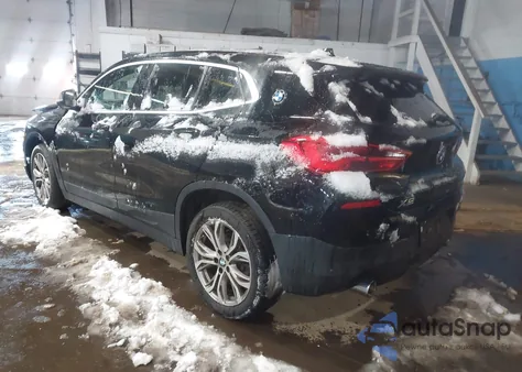 2018 BMW X2 xDrive28I z USA, uszkodzony, nr VIN WBXYJ5C30JEF80444